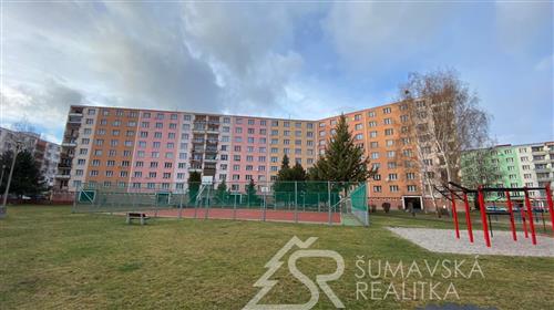 BYT 2+1, 60 m², SUŠICE SIRKAŘSKÁ – POHODOVÉ BYDLENÍ  S VÝHLEDEM NA ANDĚLÍČEK A SVATOBOR 1