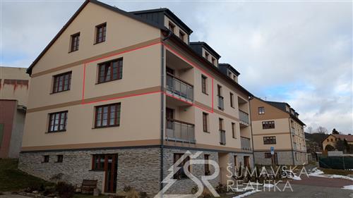 SLUNNÝ BYT 2+KK V NOVÉM BYTOVÉM DOMĚ V KAŠPERSKÝCH HORÁCH 1