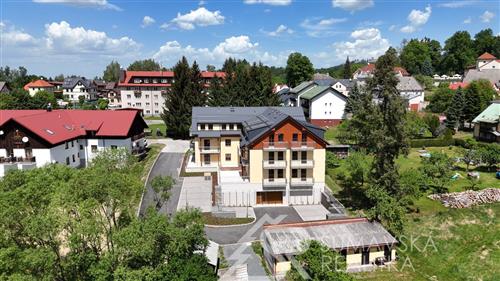 KOMFORTNÍ APARTMÁN č. 8 – 2+KK S LODŽIÍ V NOVOSTAVBĚ V KAŠPERSKÝCH HORÁCH-ČESKÁ 1