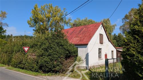 RODINNÝ DŮM NA ŠUMAVĚ – STRAŠÍN U SUŠICE 1