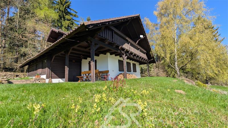 DŮM NA SAMOTĚ U LESA S FANTASTICKÝM PANORAMATICKÝM VÝHLEDEM,  OSTRUŽNO NA ŠUMAVĚ 1