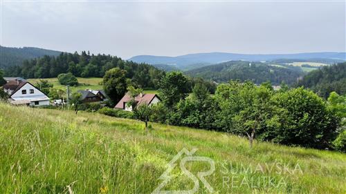 STAVEBNÍ POZEMEK NA KRÁSNÉM MÍSTĚ S PANORAMATICKÝM VÝHLEDEM  DO ÚDOLÍ OTAVY, REZERVOVÁNO 1